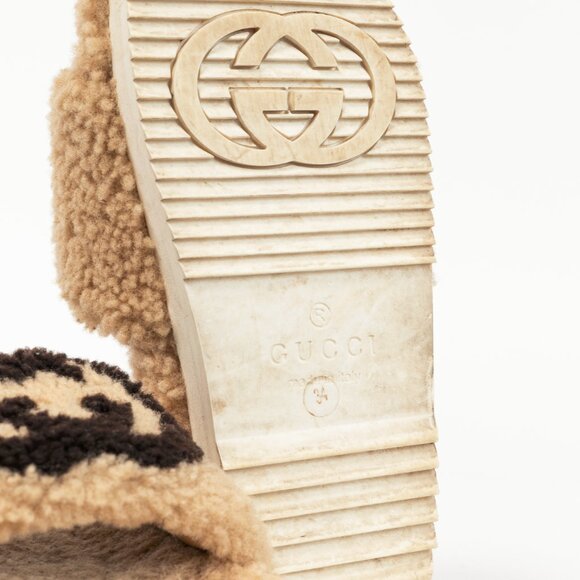 Gucci Beige Merino-Wool Faux-Shearling Interlocking-GG Slide Sandals - Picture 6 of 11
